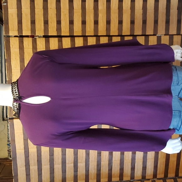 Venus Purple lace top - Picture 5 of 11